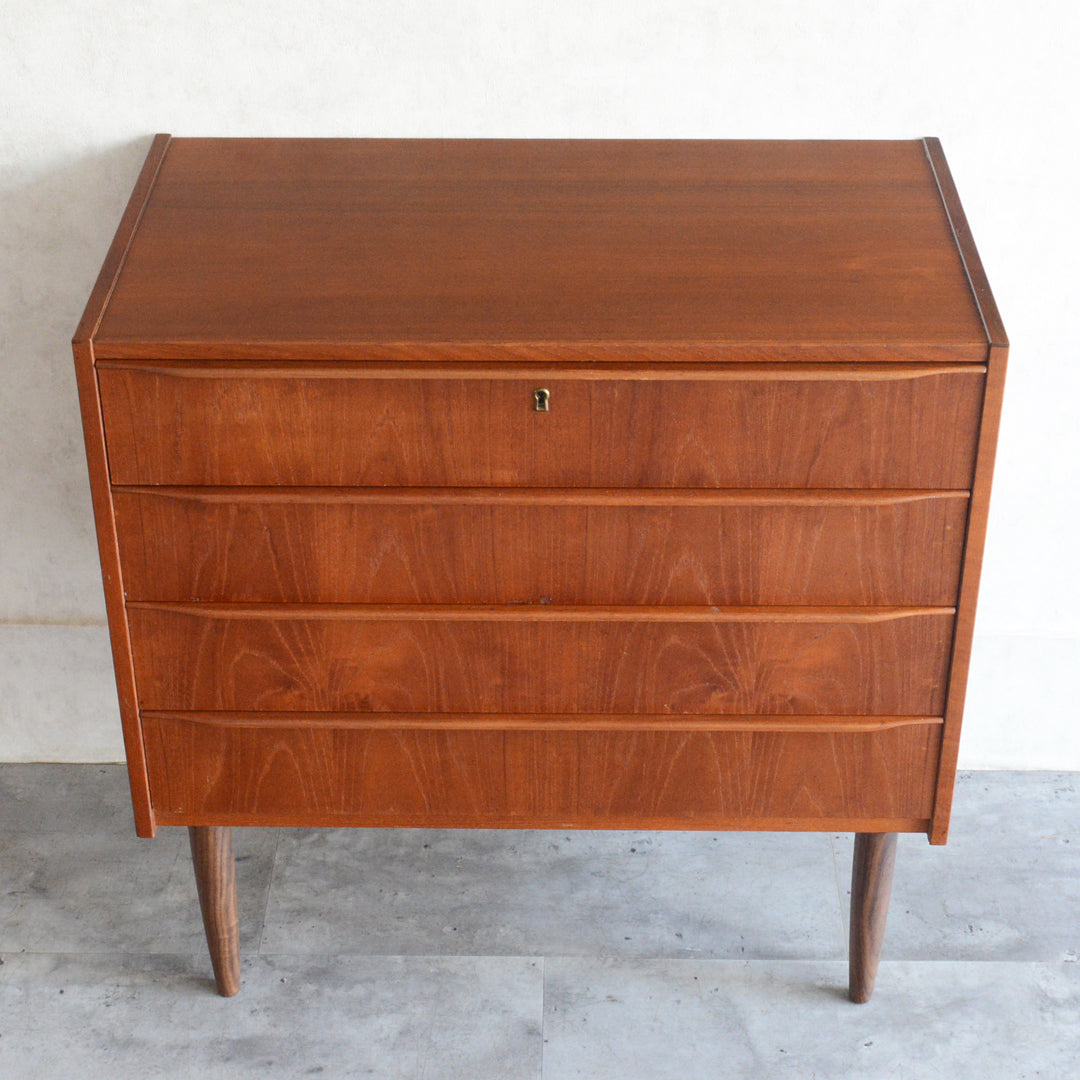 デンマーク ヴィンテージ  チーク４段チェスト 8-7