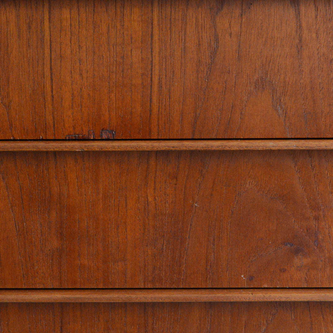 デンマーク ヴィンテージ  チーク４段チェスト 8-7