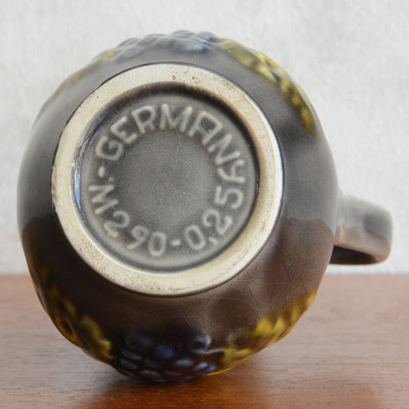 GermanCeramics  FAT LAVA 6-97(葡萄）