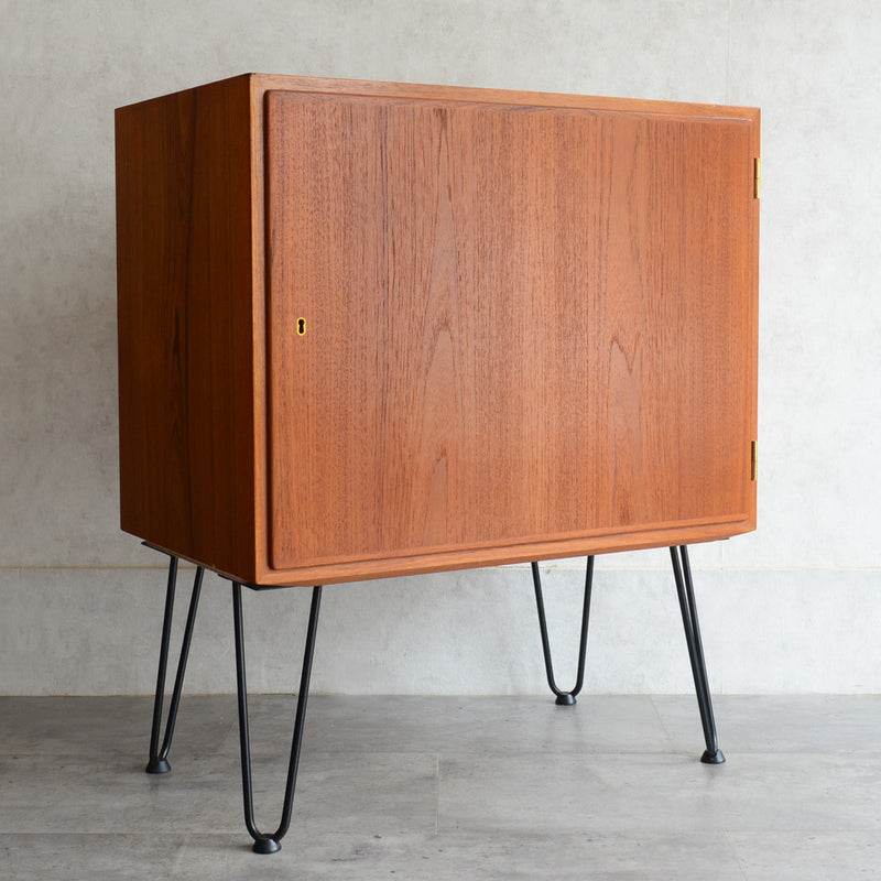 デンマーク ヴィンテージ キャビネット/レコードキャビネット 71 (HR)