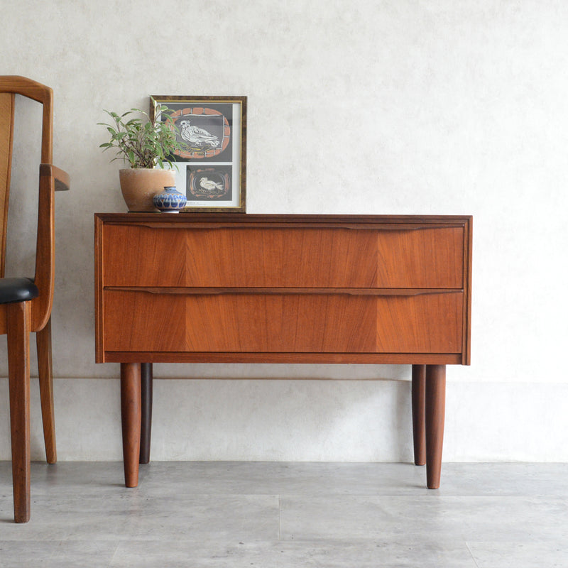 デンマーク ヴィンテージ チーク２段チェスト 6-42