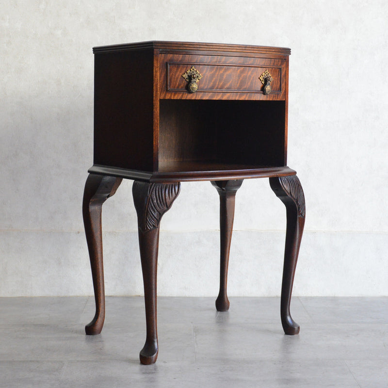 クラシック　抽斗付サイドキャビネット 17