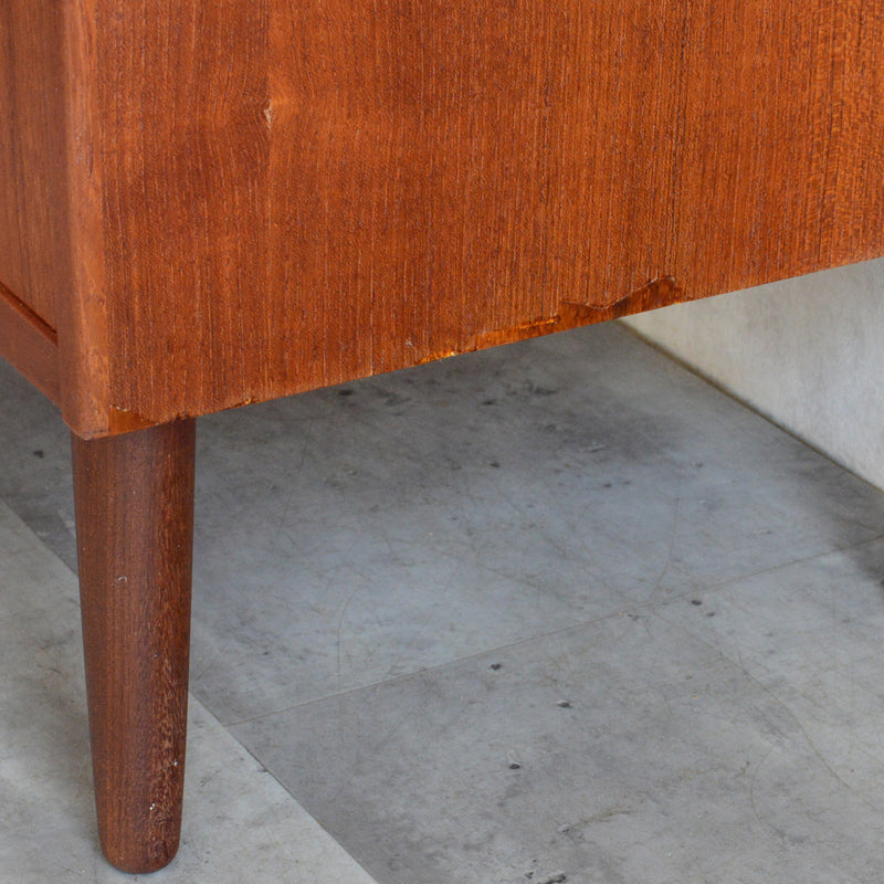 デンマーク ヴィンテージ  チーク 4段チェスト 5-101