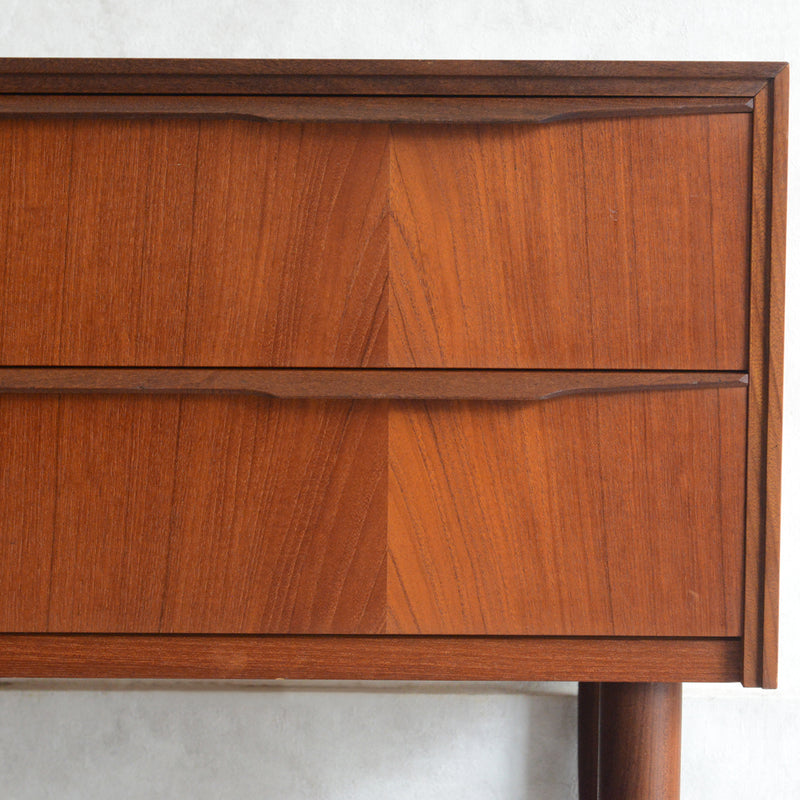 デンマーク ヴィンテージ チーク２段チェスト 6-42