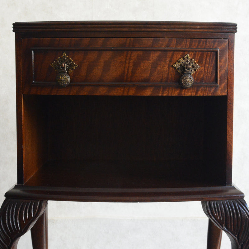 クラシック　抽斗付サイドキャビネット 17