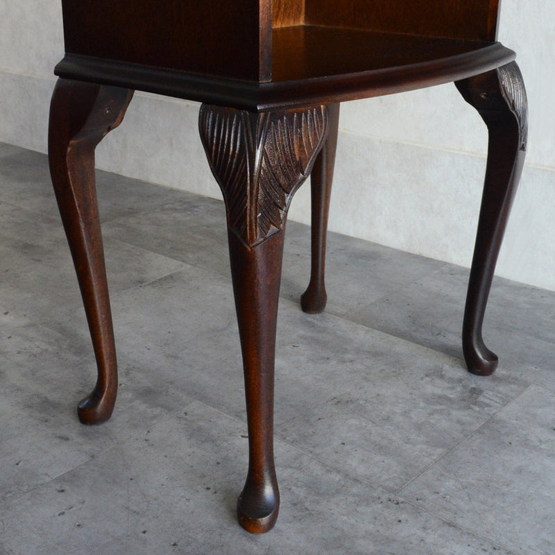 クラシック　抽斗付サイドキャビネット 17