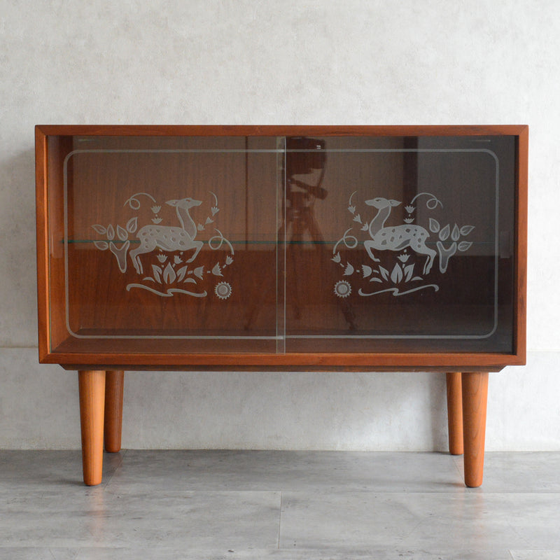 デンマークヴィンテージ　バンビ チークガラスキャビネット6-68