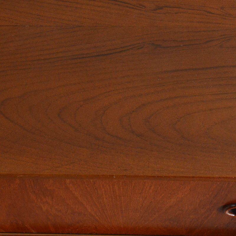 デンマーク ヴィンテージ  チーク スモールキャビネット 8-24