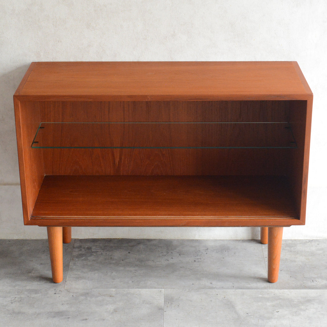 デンマークヴィンテージ　バンビ チークガラスキャビネット6-68