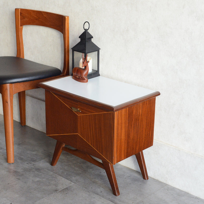 60Sスモールキャビネット/ベッドサイドキャビネット02