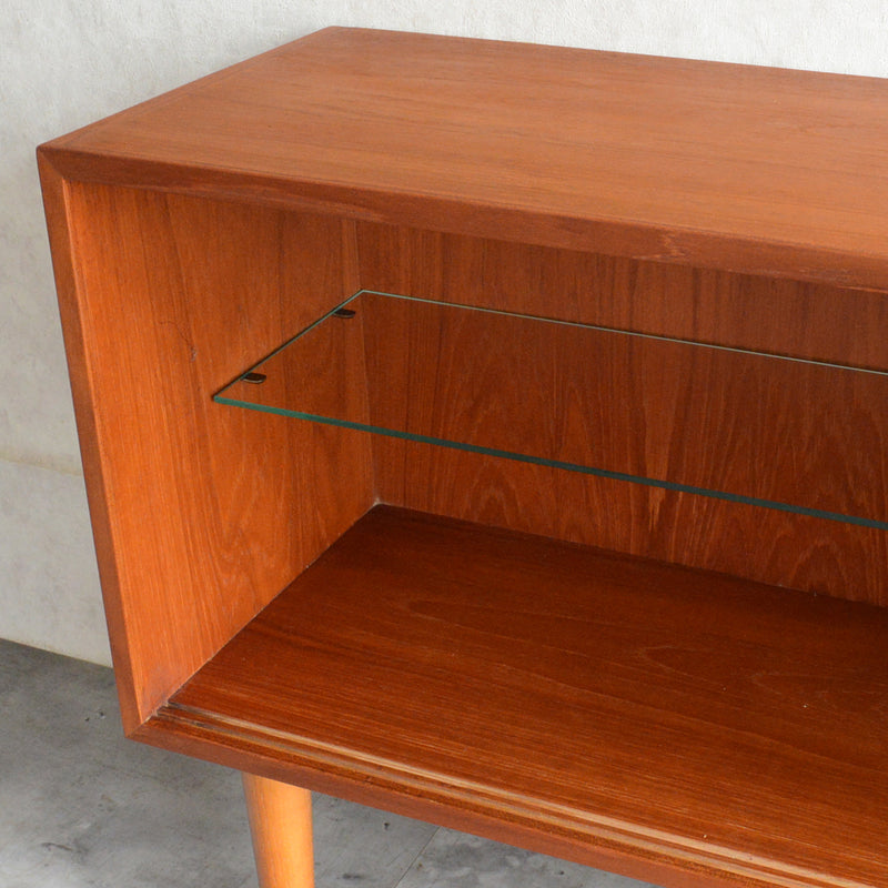 デンマークヴィンテージ　バンビ チークガラスキャビネット6-68