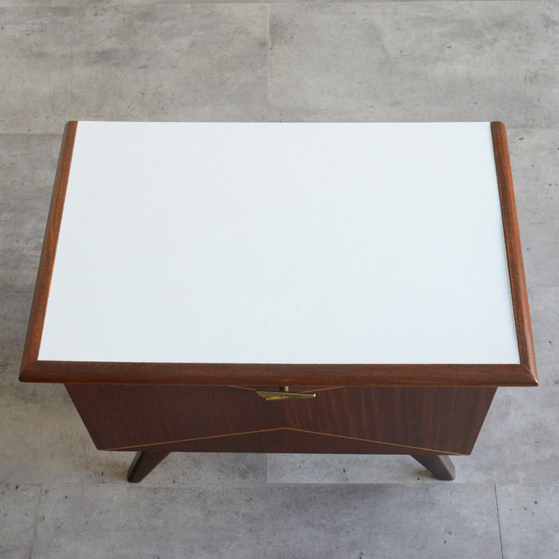 60Sスモールキャビネット/ベッドサイドキャビネット02