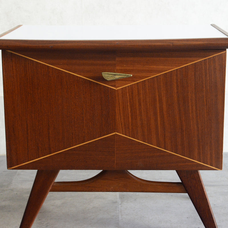 60Sスモールキャビネット/ベッドサイドキャビネット02