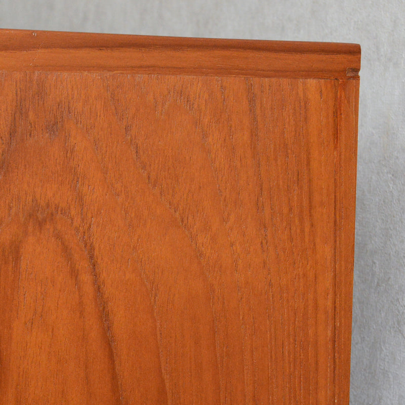 デンマークヴィンテージ　バンビ チークガラスキャビネット6-68