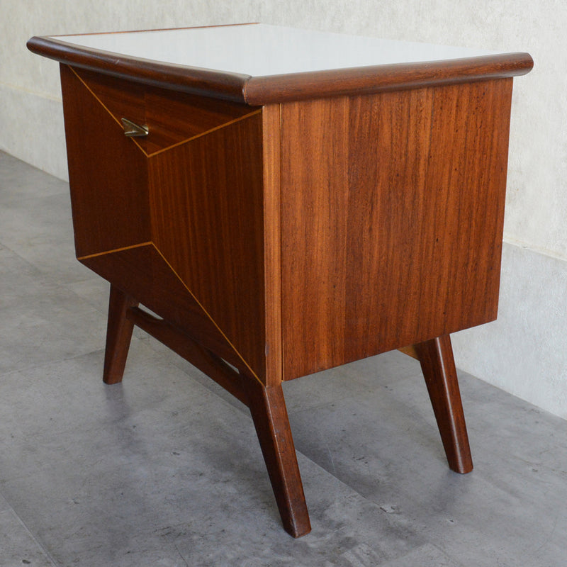 60Sスモールキャビネット/ベッドサイドキャビネット02