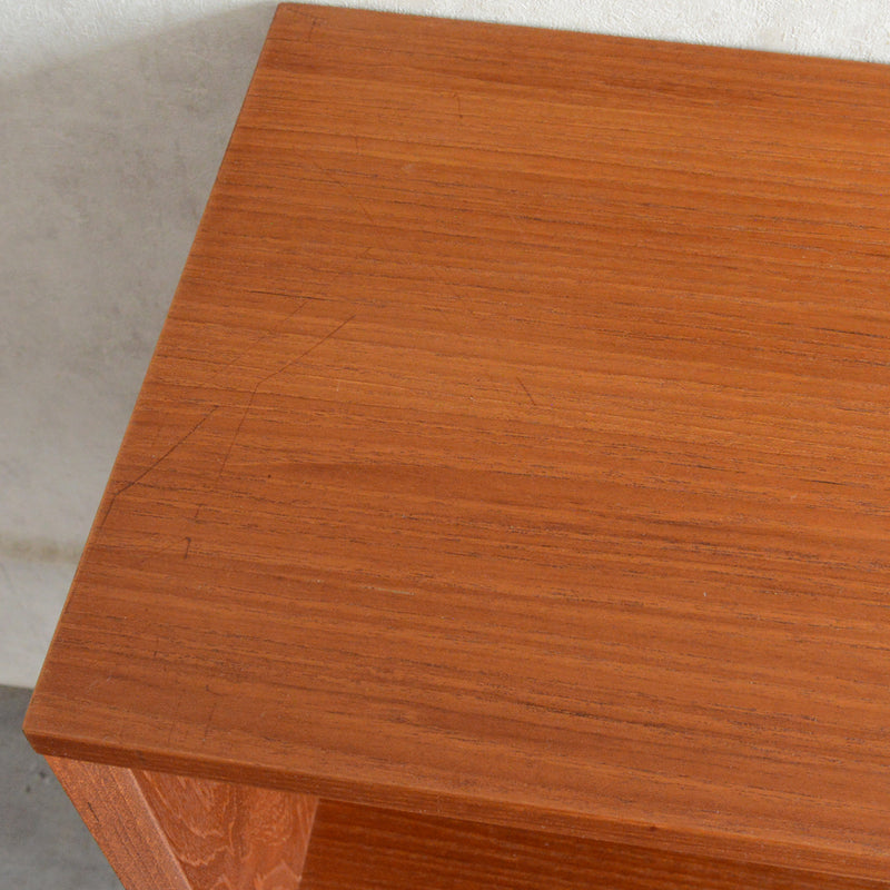 デンマークヴィンテージ　ガラス扉付 チークキャビネット 6-41