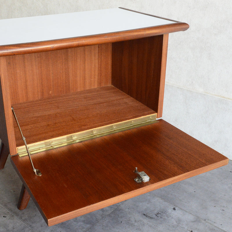 60Sスモールキャビネット/ベッドサイドキャビネット02