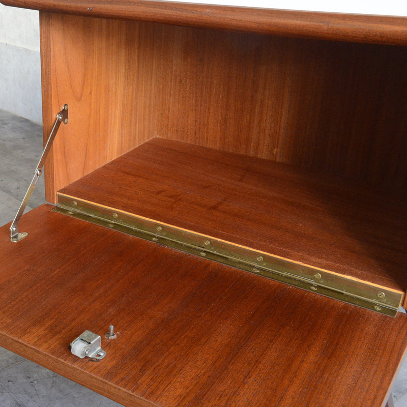 60Sスモールキャビネット/ベッドサイドキャビネット02