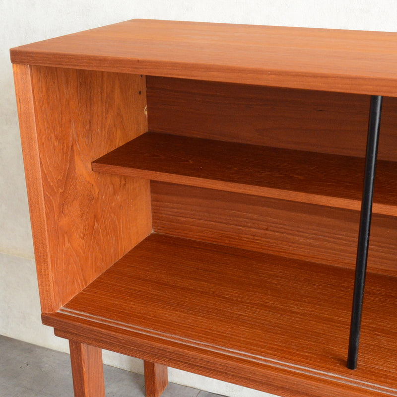 デンマークヴィンテージ　ガラス扉付 チークキャビネット 6-41