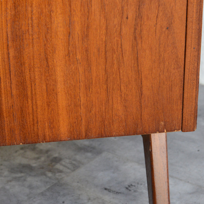 60Sスモールキャビネット/ベッドサイドキャビネット02