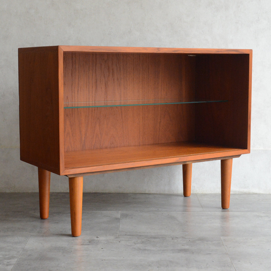 デンマークヴィンテージ　バンビ チークガラスキャビネット6-68