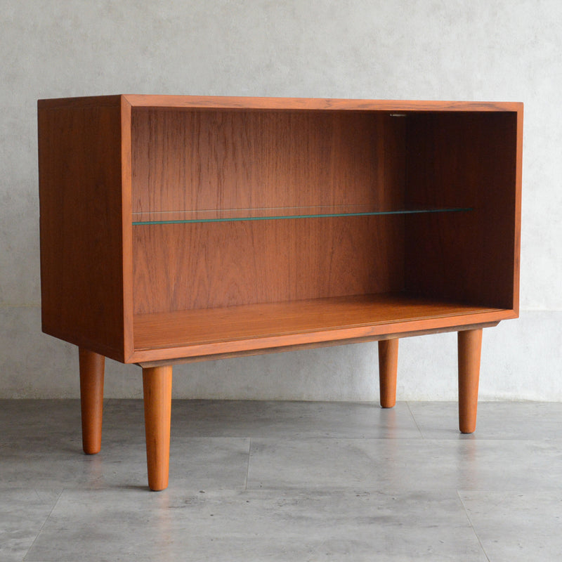 デンマークヴィンテージ　バンビ チークガラスキャビネット6-68