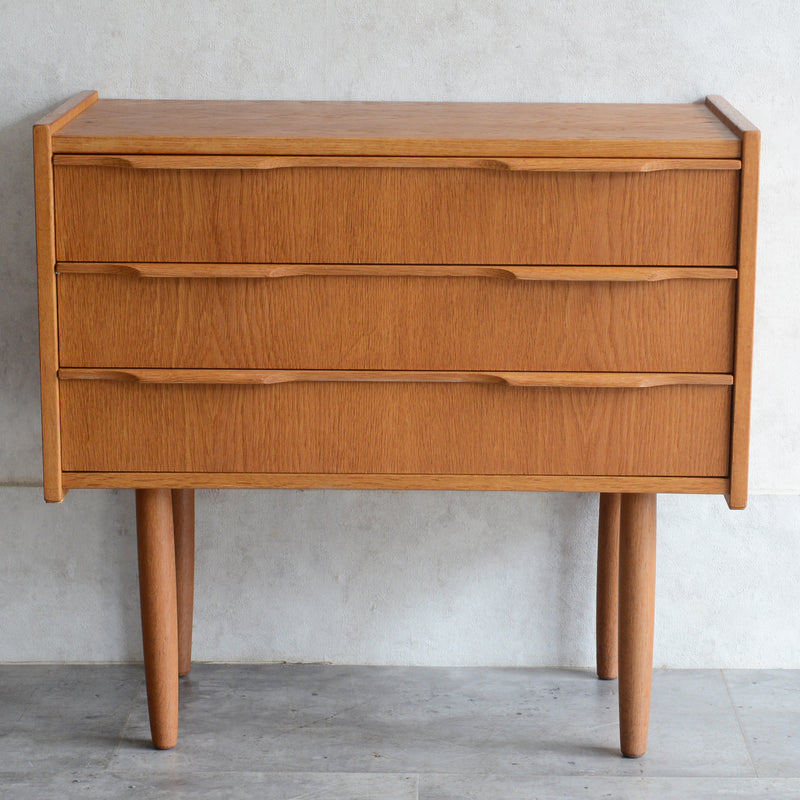 デンマークヴィンテージ  オーク３段チェスト5-26 (ウッドオイル仕上）