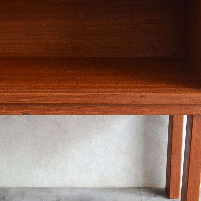 デンマークヴィンテージ　ガラス扉付 チークキャビネット 6-41