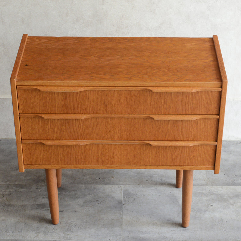 デンマークヴィンテージ  オーク３段チェスト5-26 (ウッドオイル仕上）