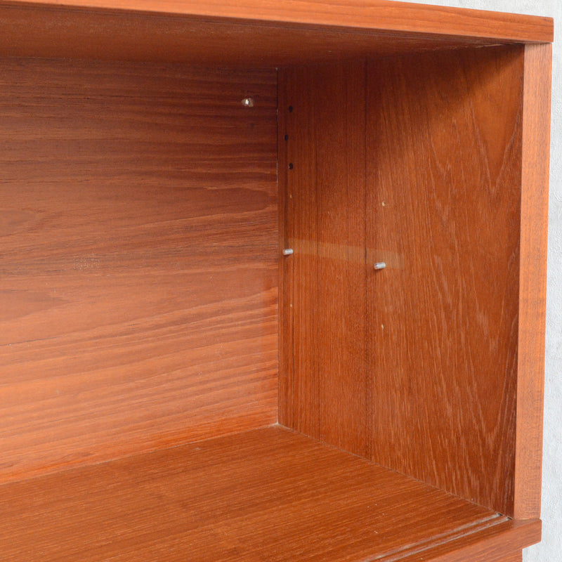 デンマークヴィンテージ　ガラス扉付 チークキャビネット 6-41