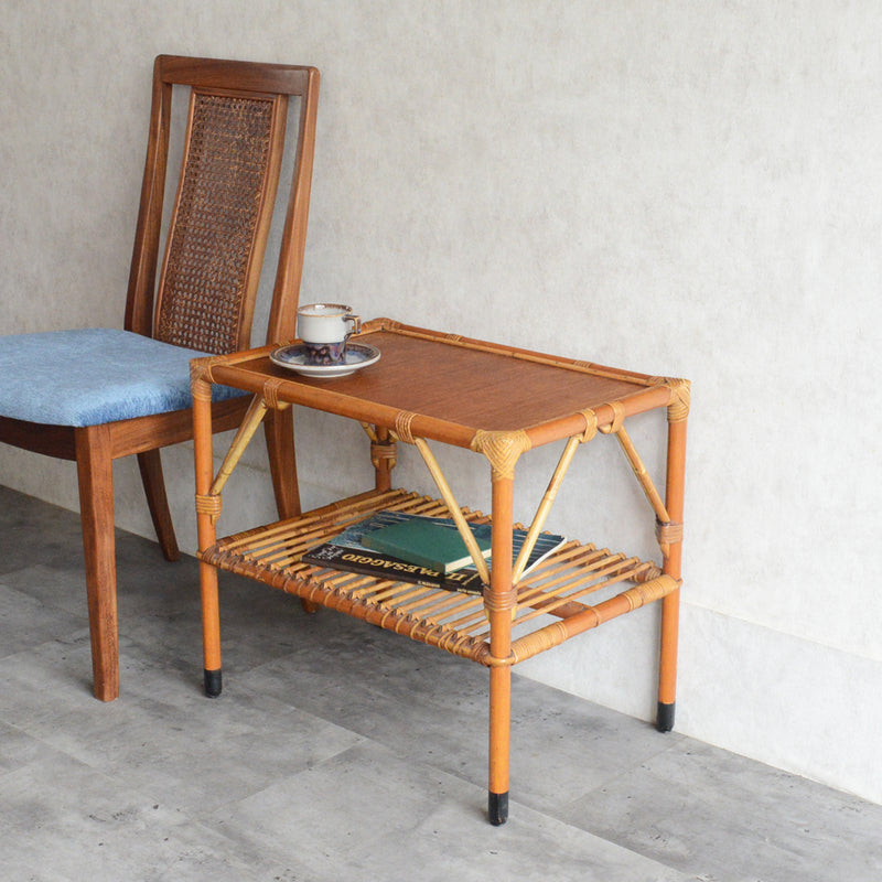 デンマークヴィンテージ　ラタンサイドテーブル(棚付き・天板チーク）6-43