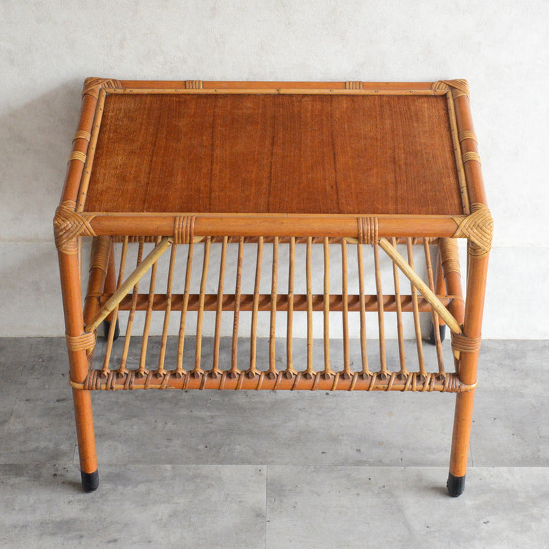 デンマークヴィンテージ　ラタンサイドテーブル(棚付き・天板チーク）6-43