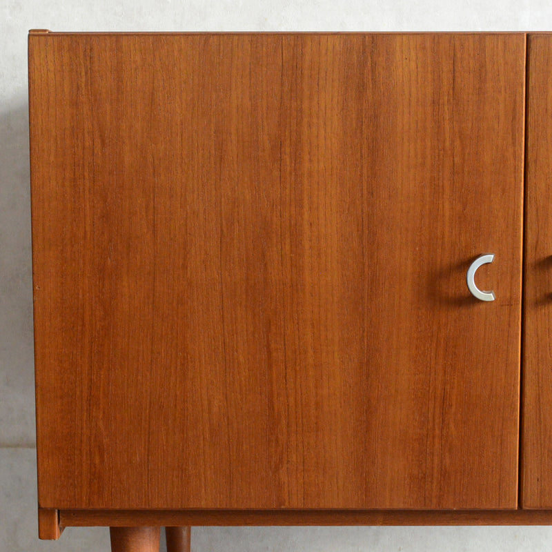 デンマーク ヴィンテージ チークキャビネット 13