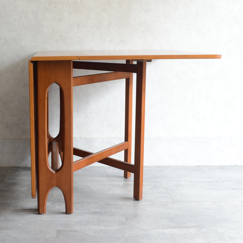 Jentique ジェンティーク　ゲートレッグ ダイニングテーブル 22 (天板剝離再塗装済）