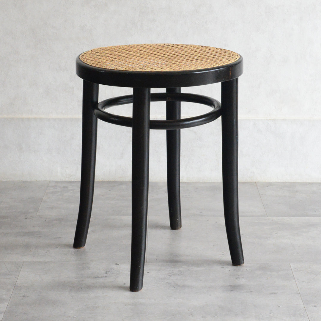 THONETトーネット ラタンスツール 10　