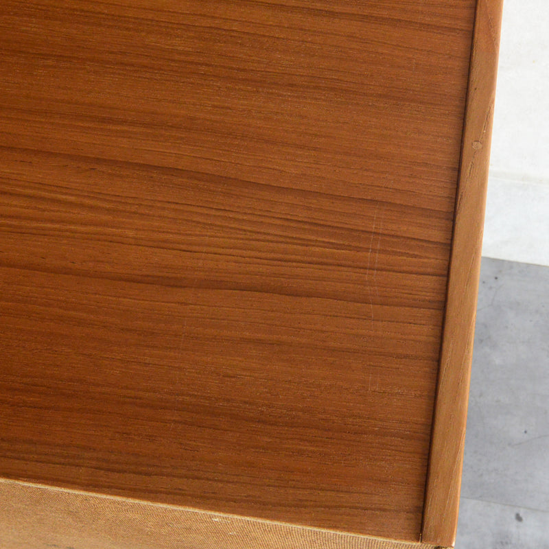 デンマーク ヴィンテージ チークキャビネット 13