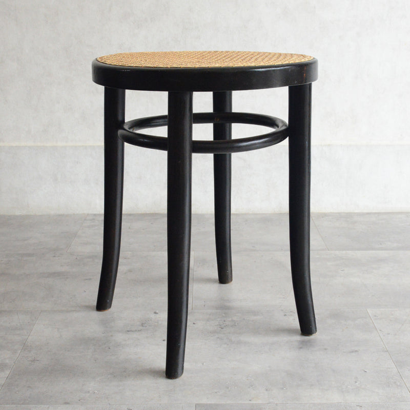 THONETトーネット ラタンスツール 10　