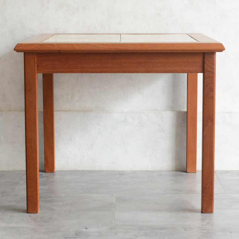 デンマークヴィンテージ　タイルトップ ローテーブル 6-39