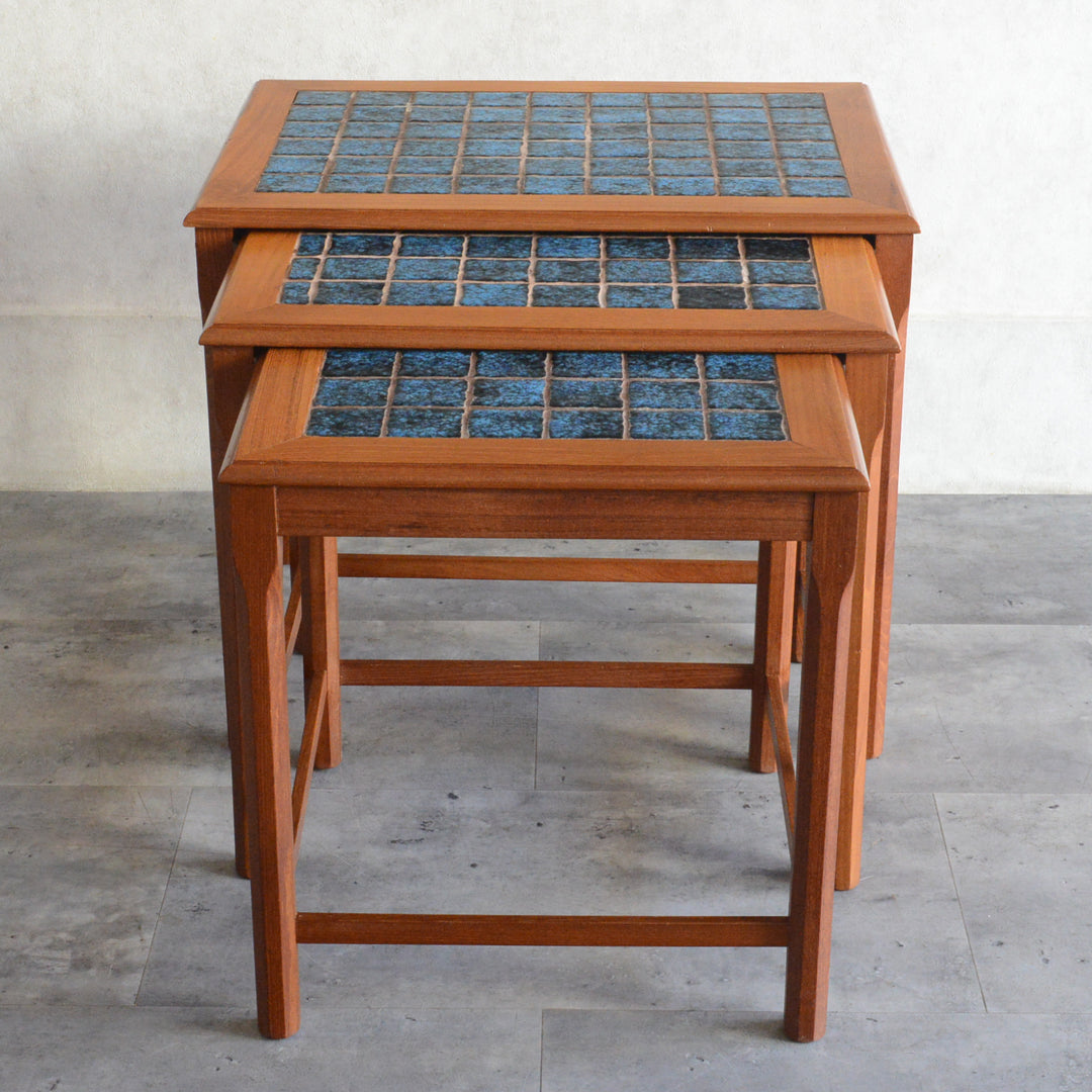 デンマーク ブルータイルトップ ネストテーブル 8-71