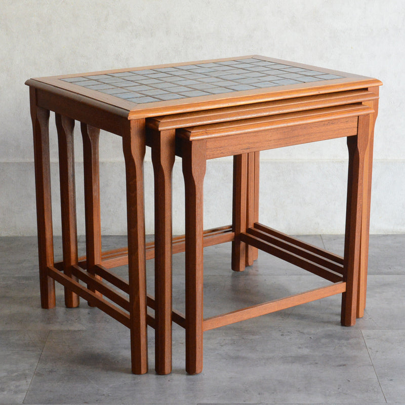 デンマーク ブルータイルトップ ネストテーブル 8-71