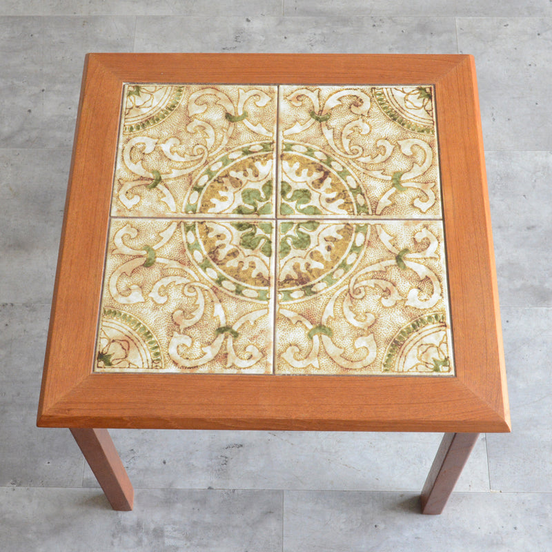 デンマークヴィンテージ　タイルトップ ローテーブル 6-39