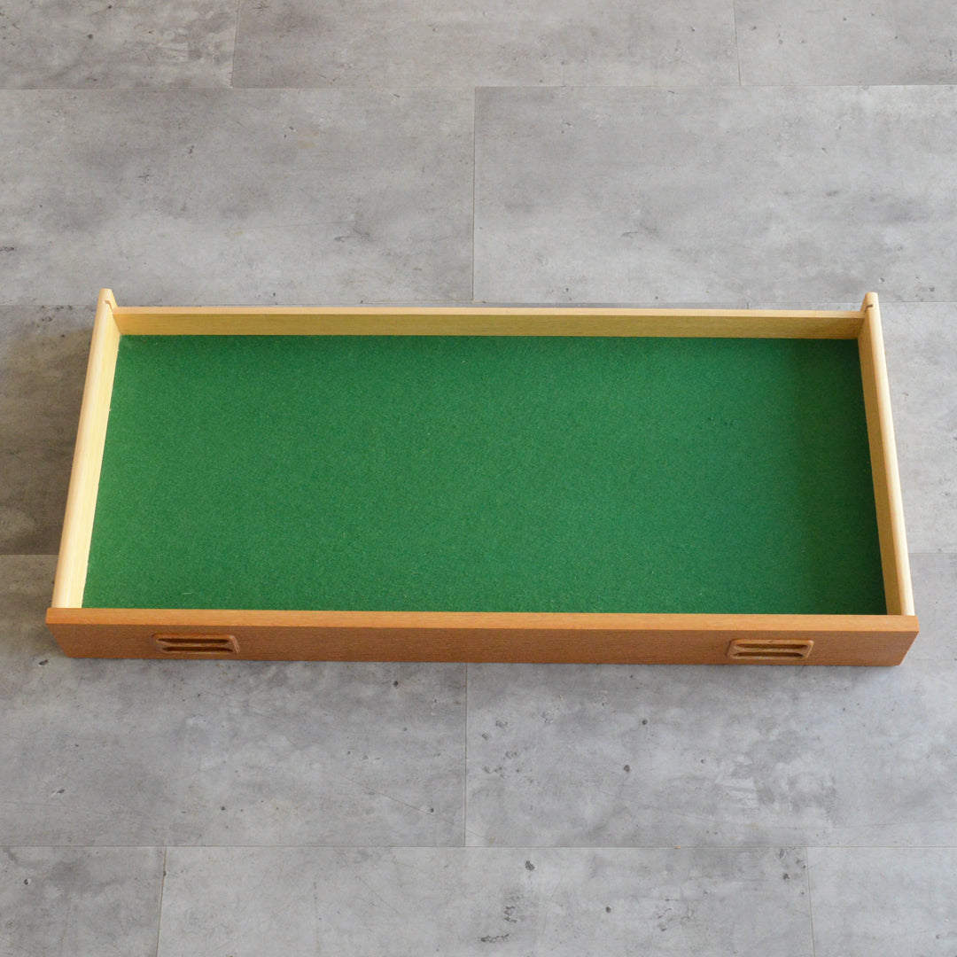 デンマーク ヴィンテージ  抽斗付 オークキャビネット 5-119