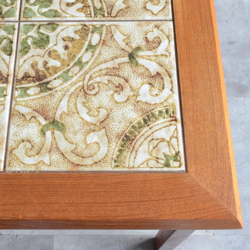 デンマークヴィンテージ　タイルトップ ローテーブル 6-39