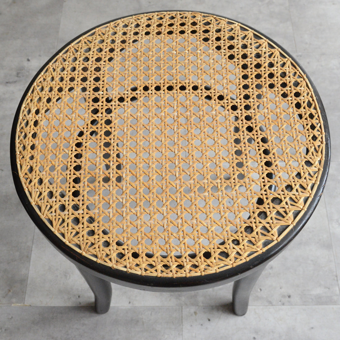 Thonet ラタン編み円形スツール Thonet ラタン編み円形スツール Thonet