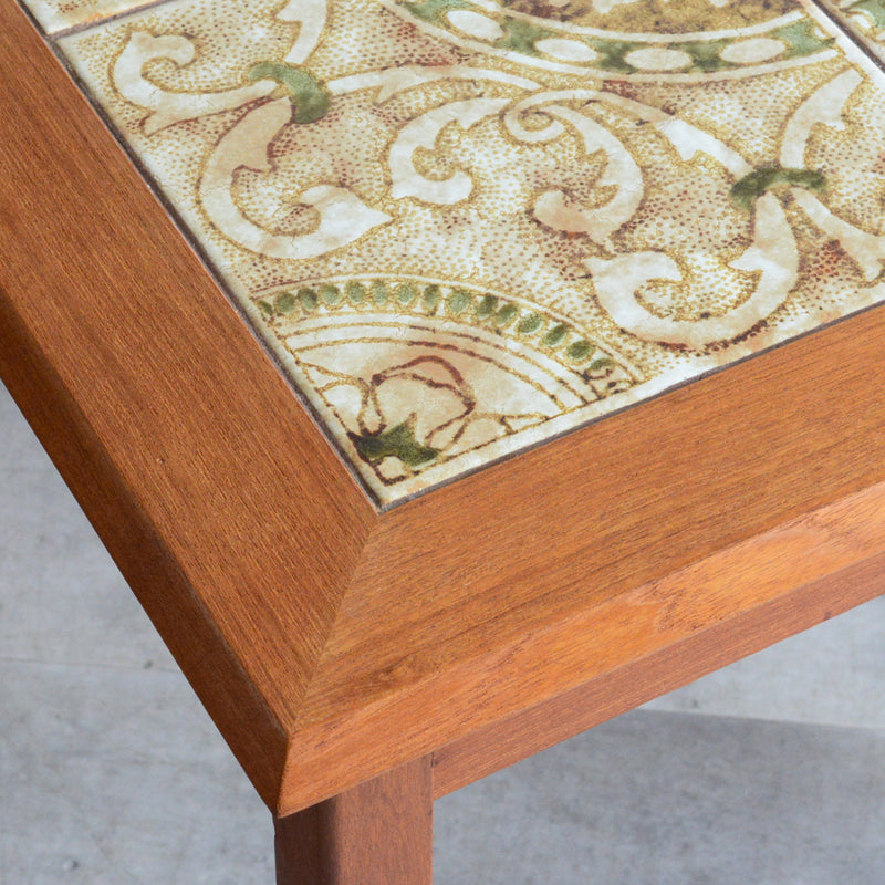 デンマークヴィンテージ　タイルトップ ローテーブル 6-39