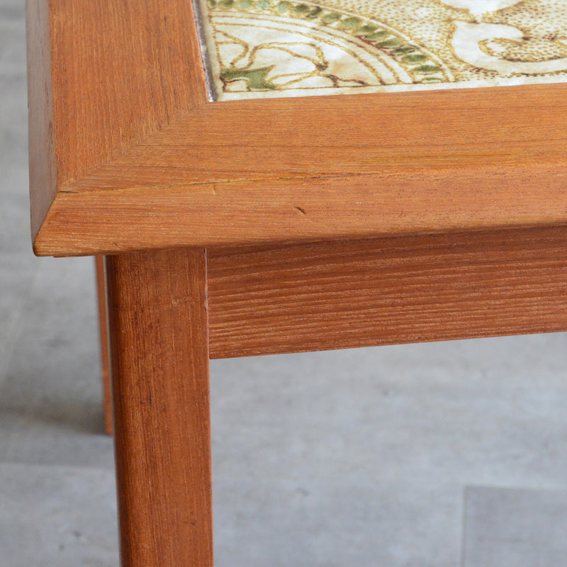 デンマークヴィンテージ　タイルトップ ローテーブル 6-39