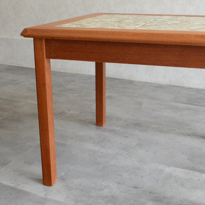 デンマークヴィンテージ　タイルトップ ローテーブル 6-39