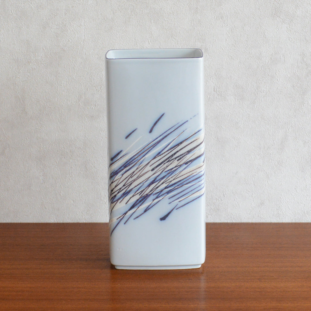 ROYAL COPENHAGEN  ロイヤルコパンハーゲン ベース青 角　PX-16