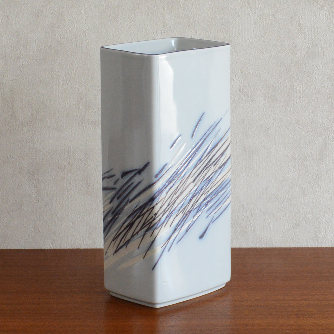ROYAL COPENHAGEN  ロイヤルコパンハーゲン ベース青 角　PX-16