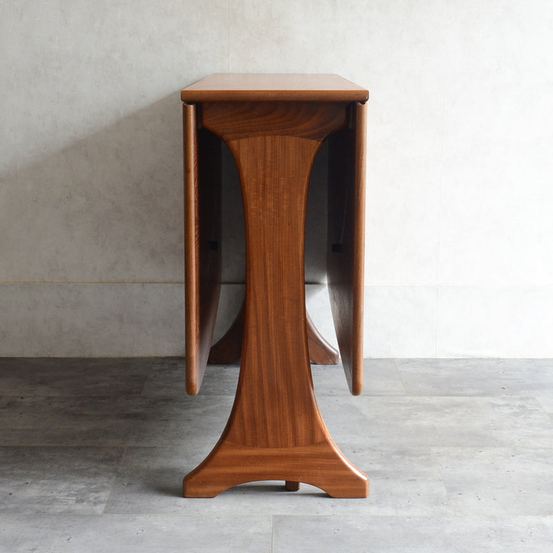 G-PLAN ジープラン　ゲートレッグ ダイニングテーブル 23 (天板剝離再塗装済）